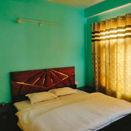 שימלה Thakur Apartment מראה חיצוני תמונה