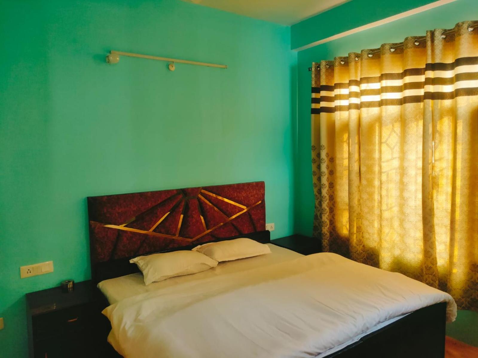 שימלה Thakur Apartment מראה חיצוני תמונה